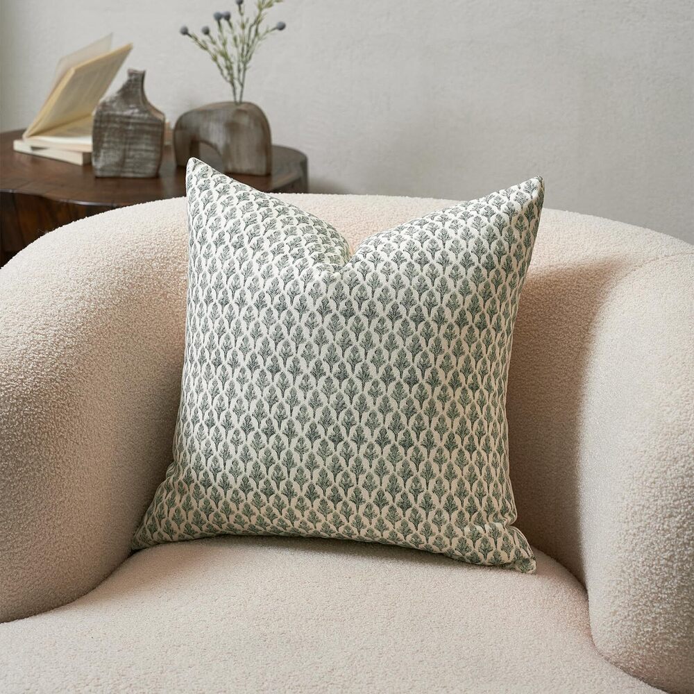 2673 Floral Throw Pillow Covers 20x20 Couch Pillows for Living Room Block